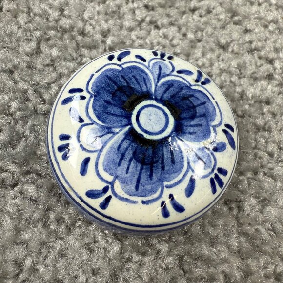 Ginger Jar Blue White Delft DP Pottery 13 B.W. Hand Painted Floral Vase with Lid - Picture 8 of 16